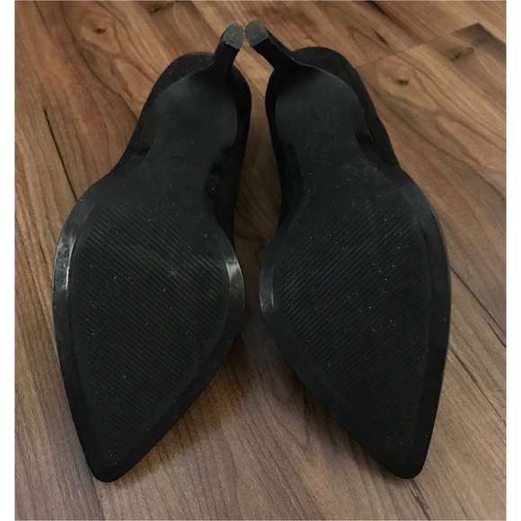 H&M- Black Heels - Picture 5 of 5